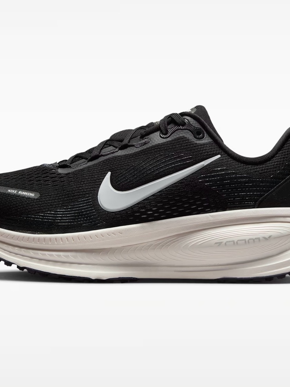 Nike Vomero 18 Running Shoe (Women)